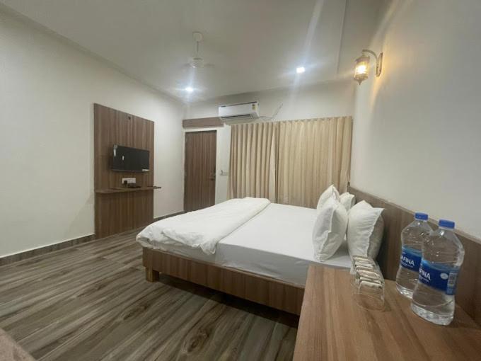 Gir Night Resort Гирский лес Экстерьер фото